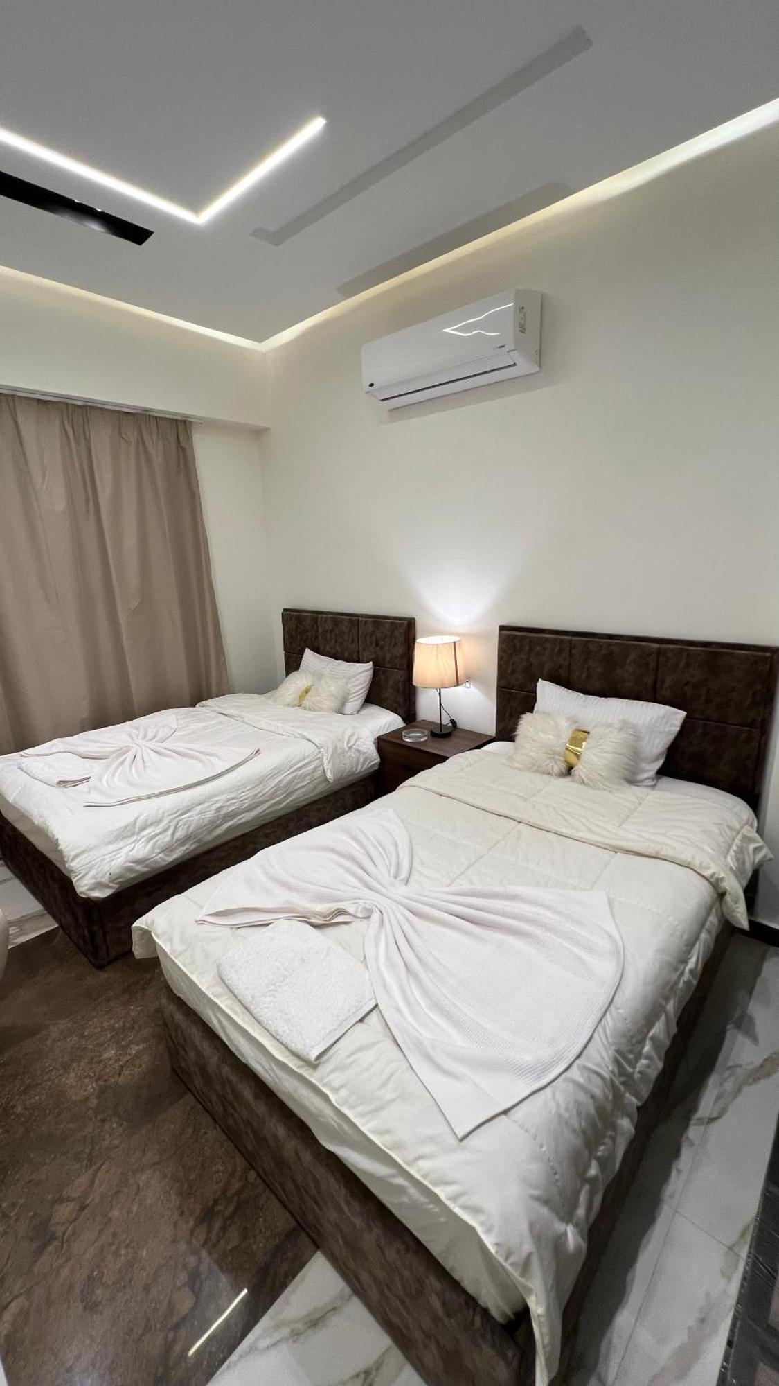 Special In Private In New 90 Street 255 Panafsig 11 Apartment *