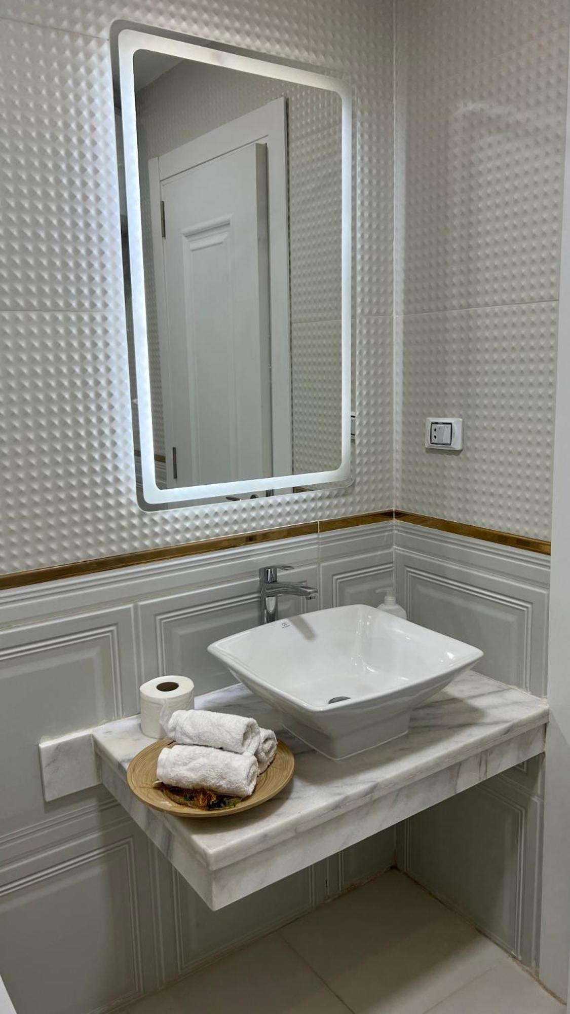 Apartment Special In Private In New 90 Street 255 Panafsig 11 *