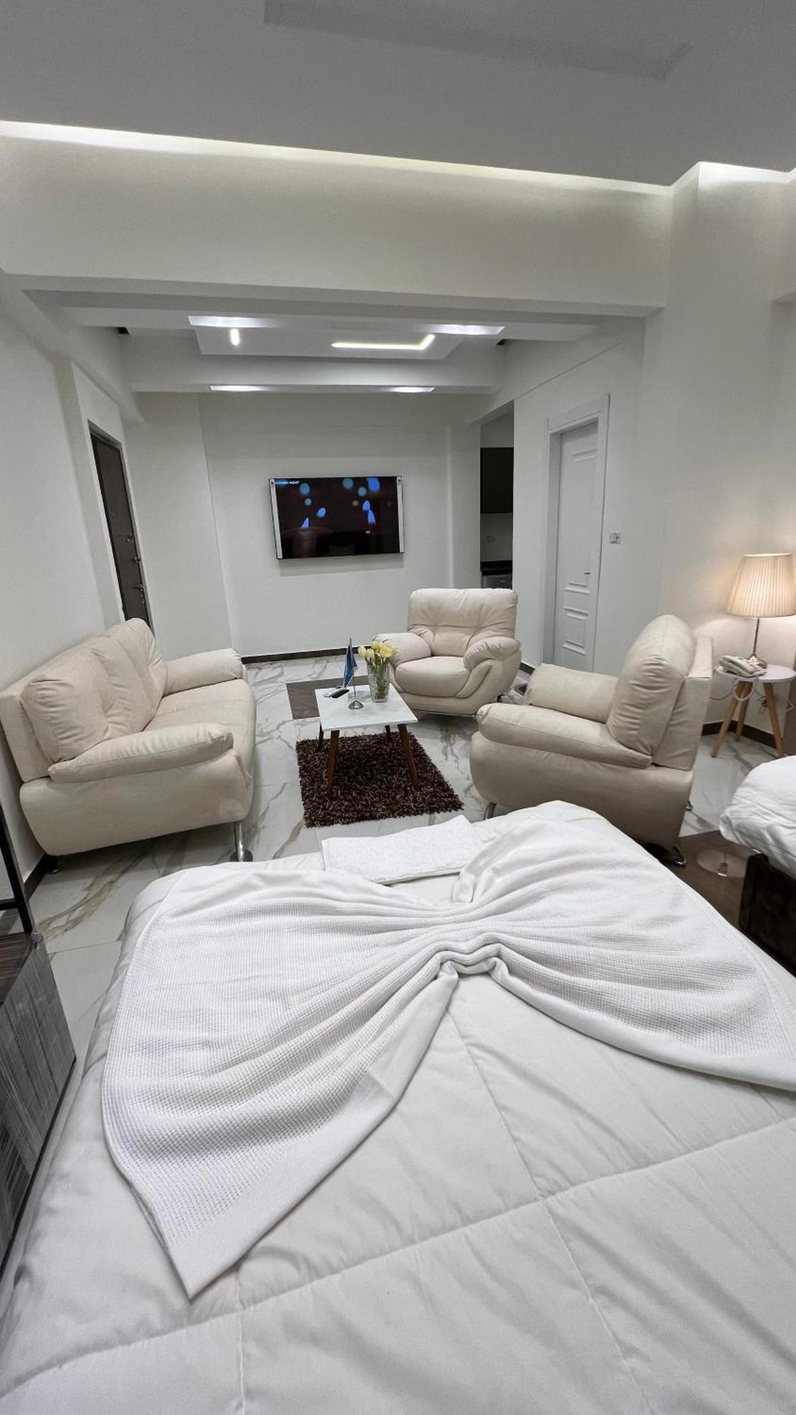 Apartment Special In Private In New 90 Street 255 Panafsig 11 *