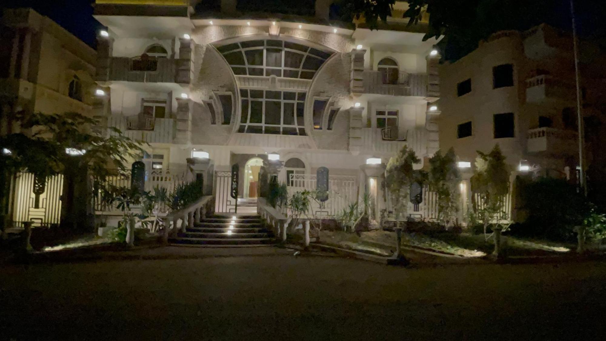 Special In Private In New 90 Street 255 Panafsig 11