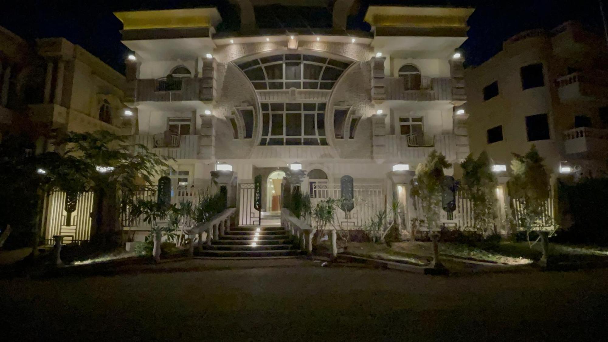 Special In Private In New 90 Street 255 Panafsig 11 Apartment